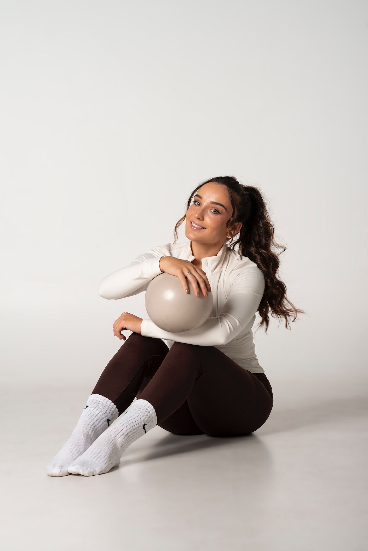 Alba Montoro en sesión de pilates — Monfit Studio Córdoba